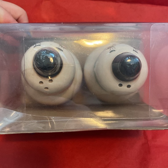 Snowman salt and pepper shaker - Picture 7 of 7